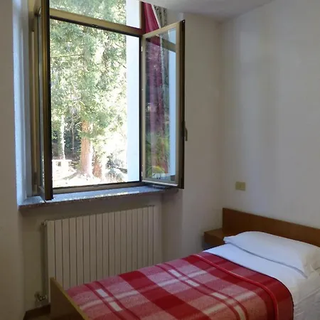 Ostello Al Deserto Chiavenna Esterno foto
